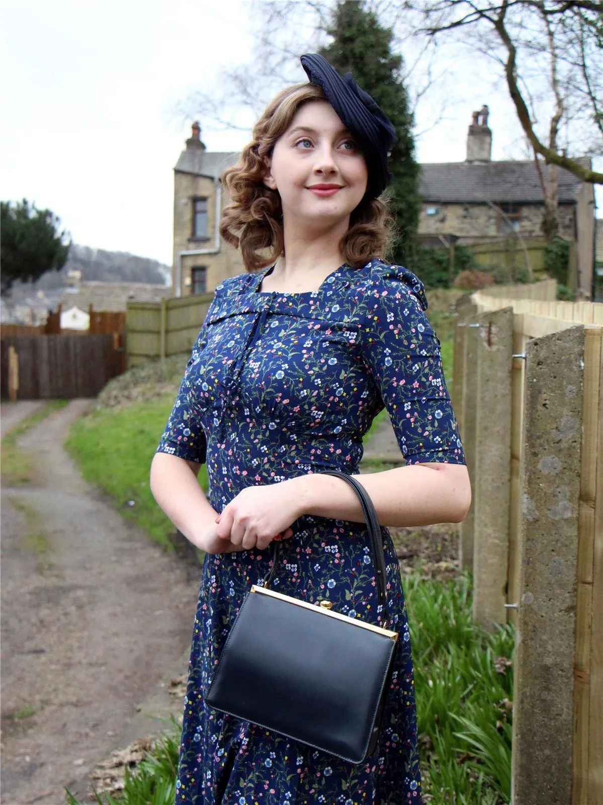 1940s Vintage Floral Tribute Tea Dress in Navy Blue