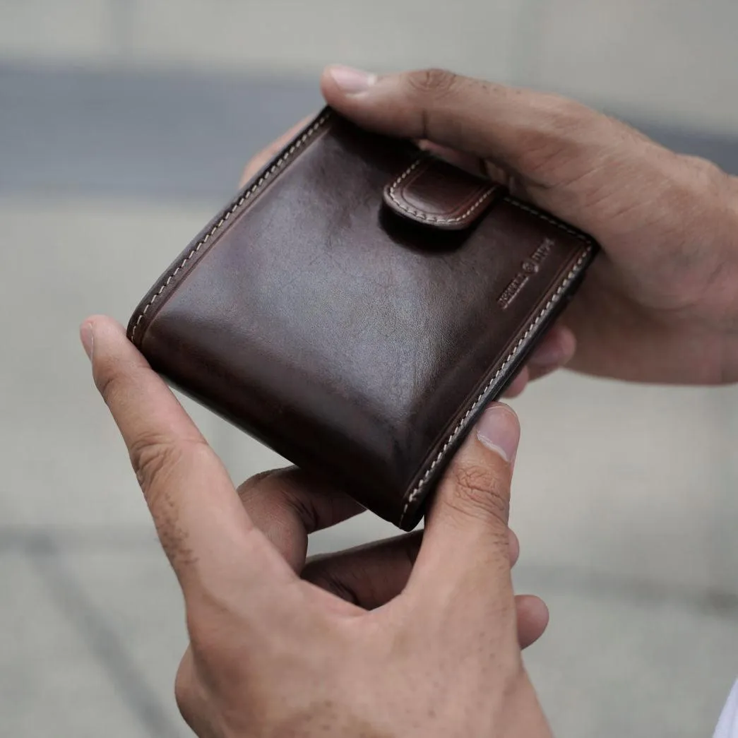 Bifold Wallet With Coin And ID Window