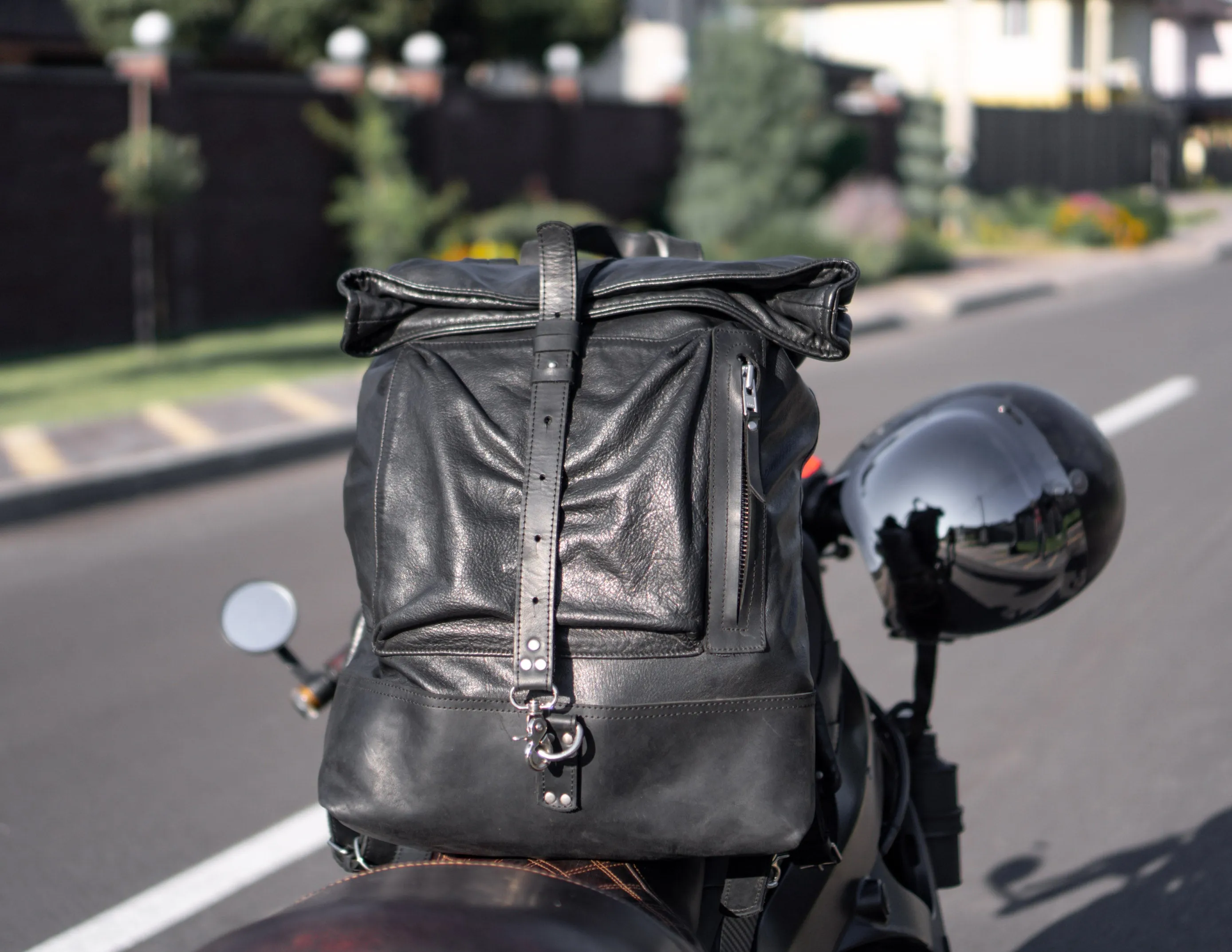 Black Leather Backpack | Cafe-Racer motorcycle rucksack, handcrafted