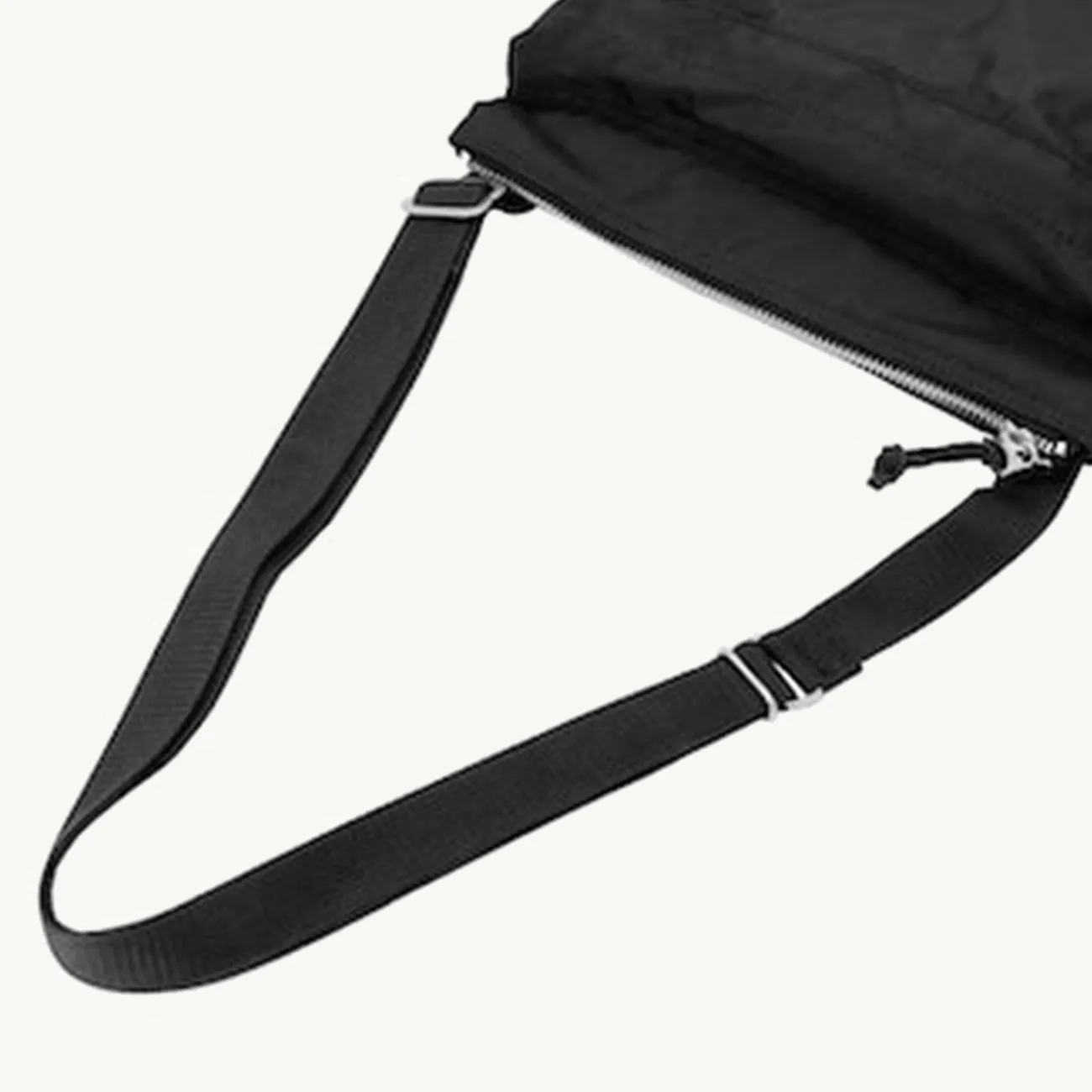 Force Shoulder Bag - Black