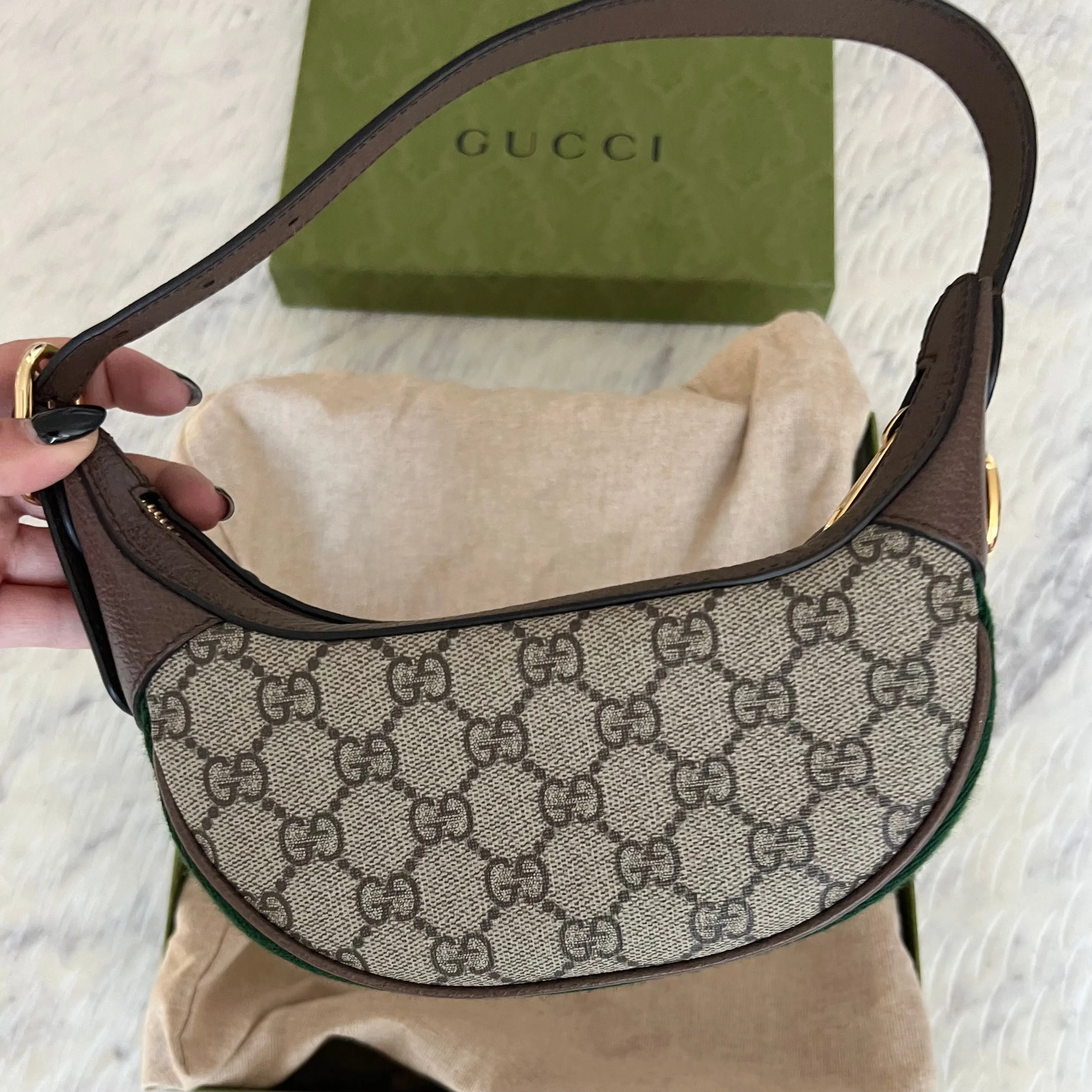 GUCCI Ophidia GG Mini Bag – Luxurious Designer Handbag with Iconic GG Canvas and Elegant Leather Trim