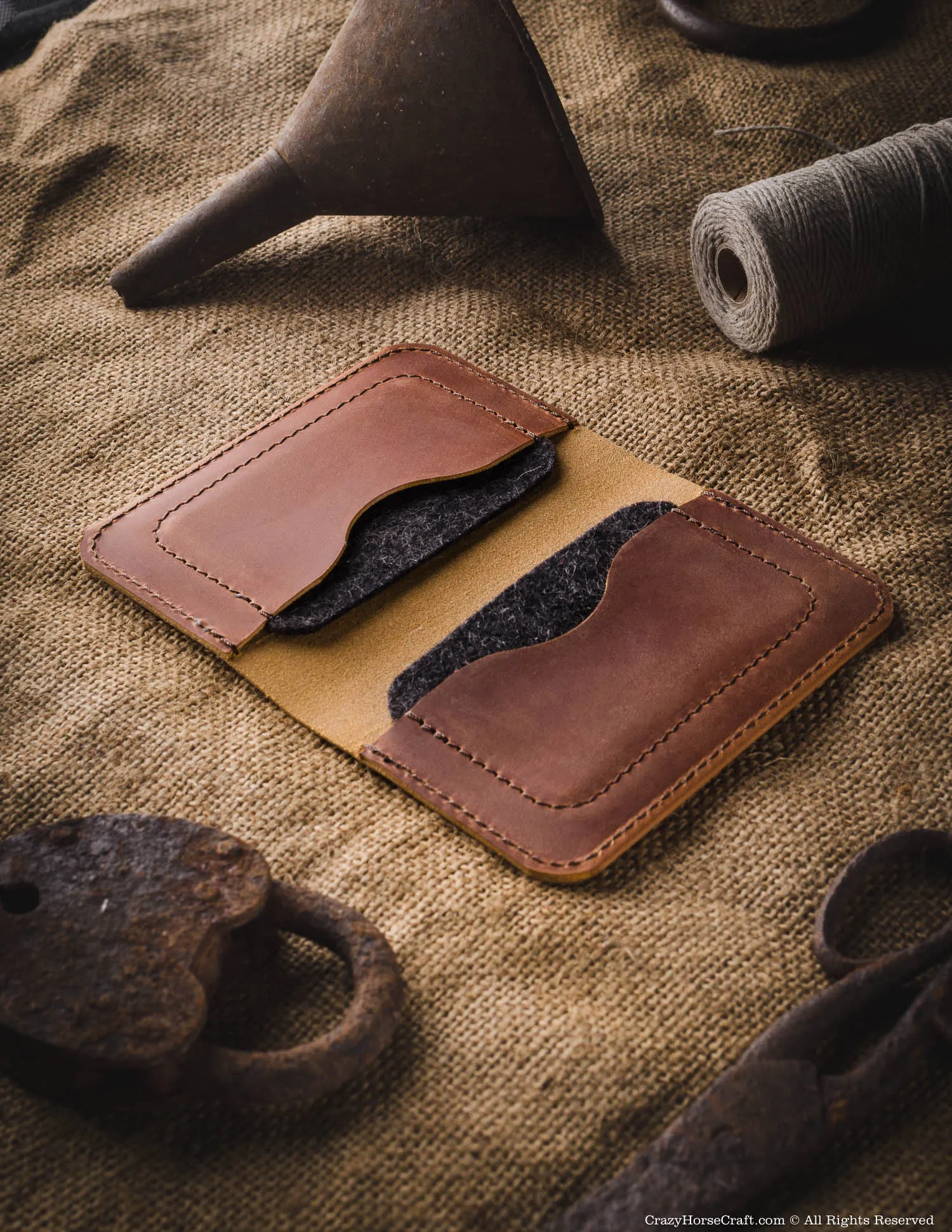 Leather Wallet & Credit Card Holder | Classic Brown