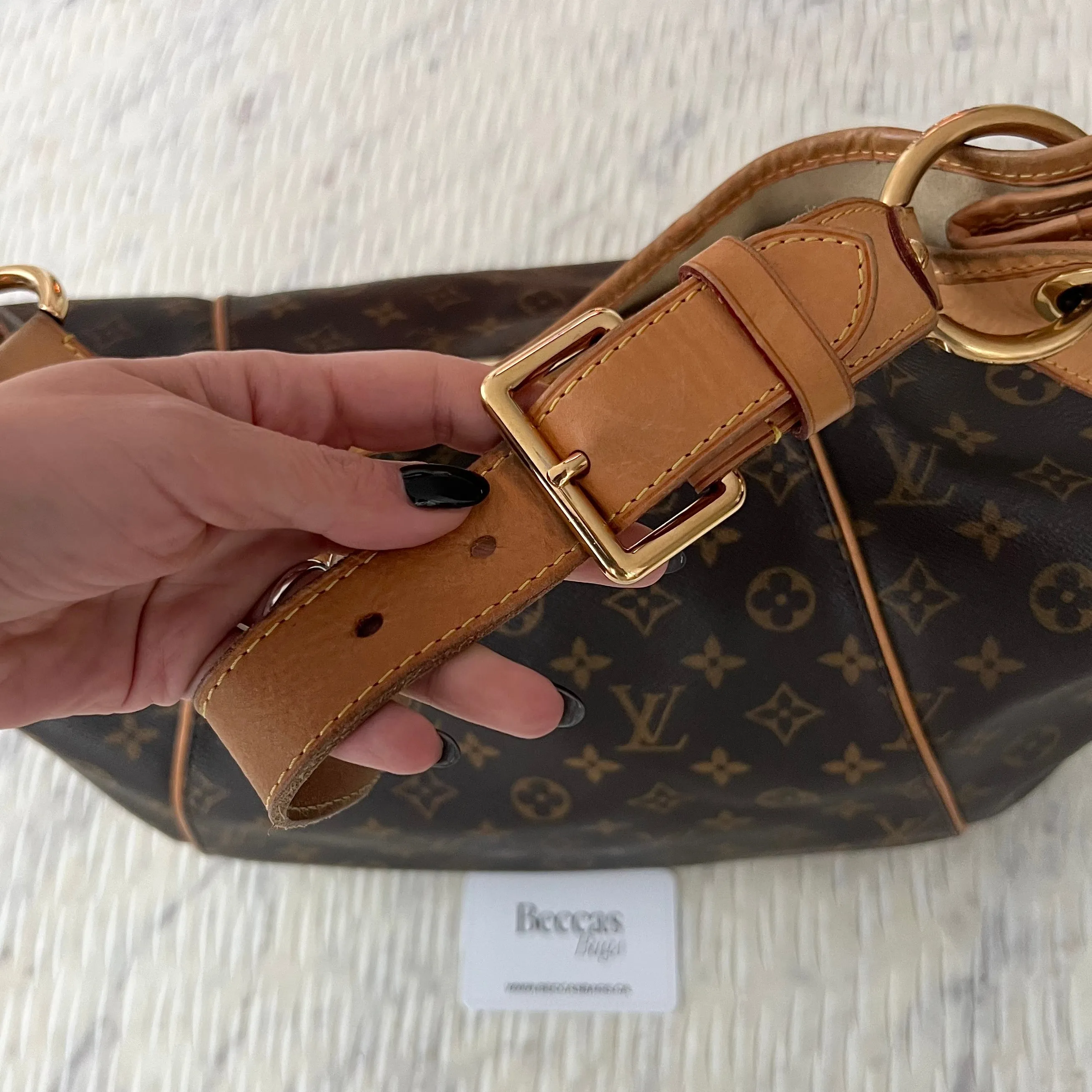 Louis Vuitton Galleria GM Bag