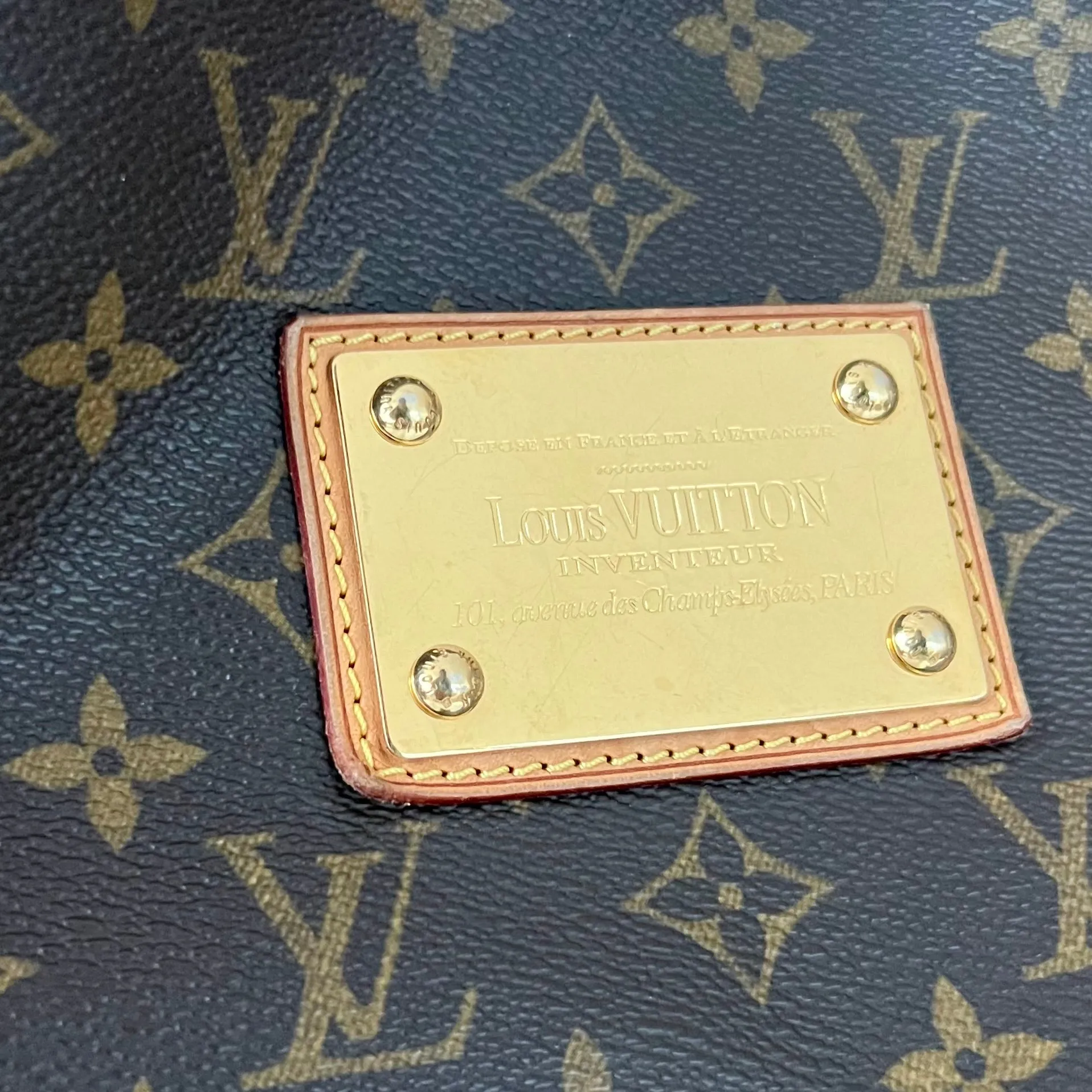 Louis Vuitton Galleria GM Bag