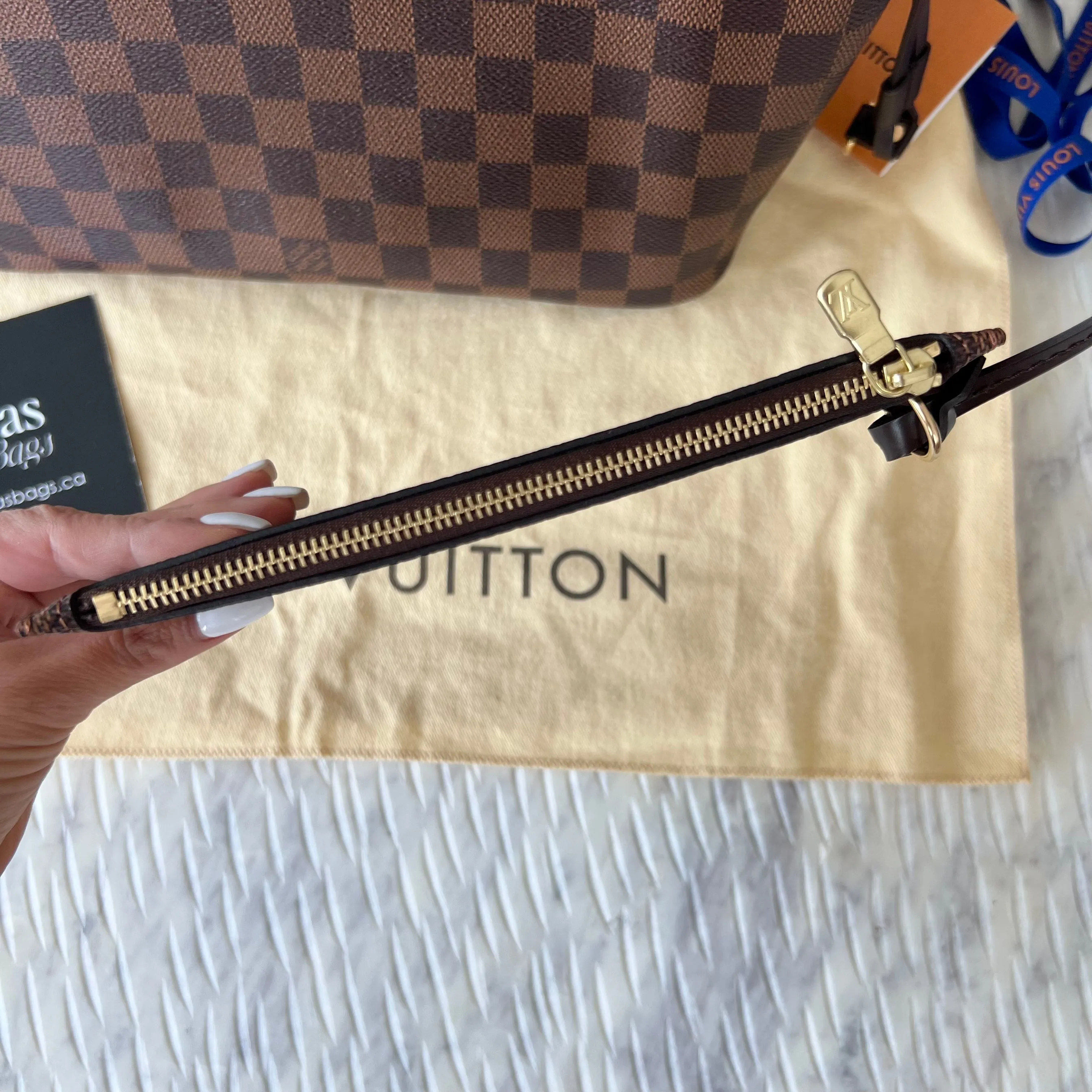 Louis Vuitton Neverfull Bag