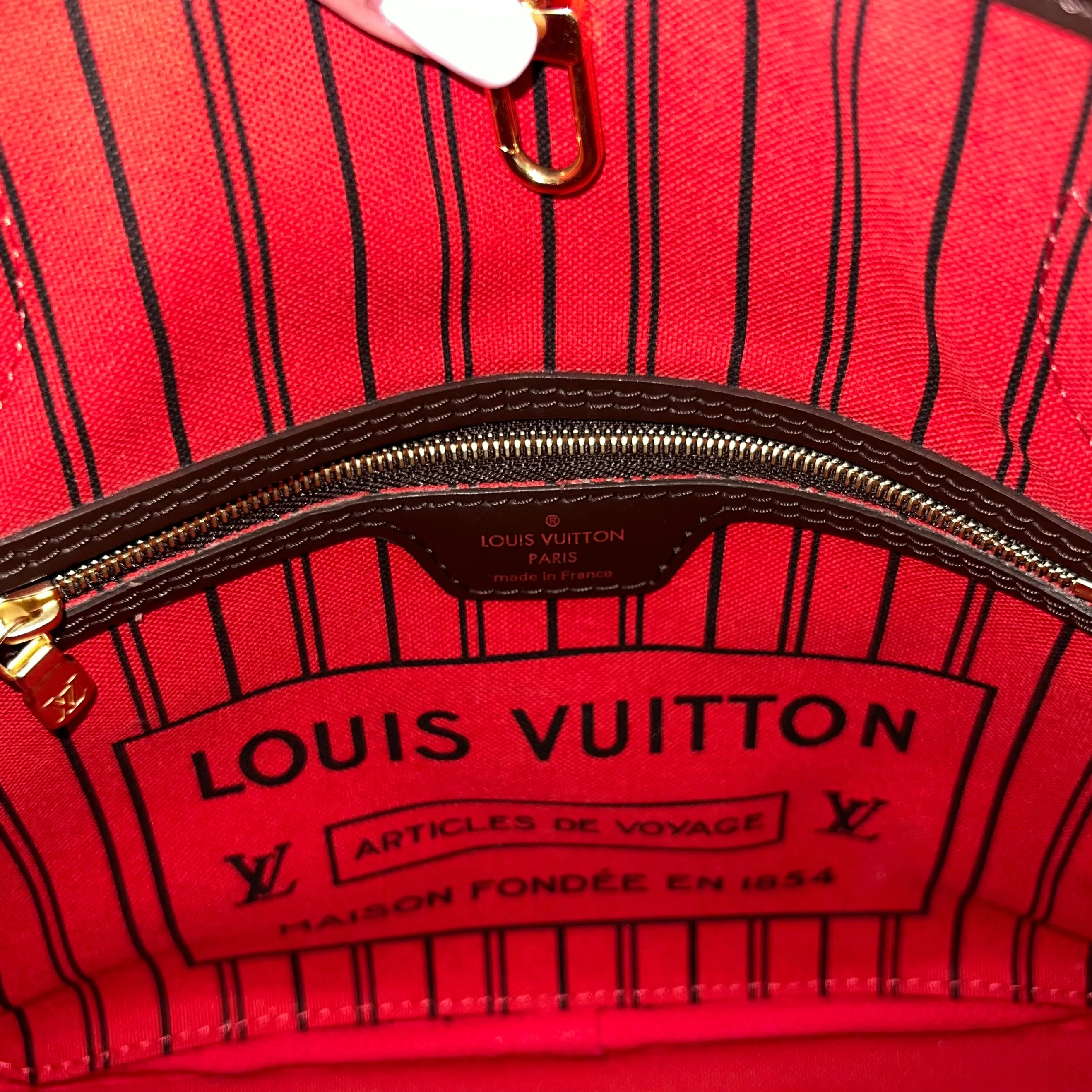 Louis Vuitton Neverfull Bag