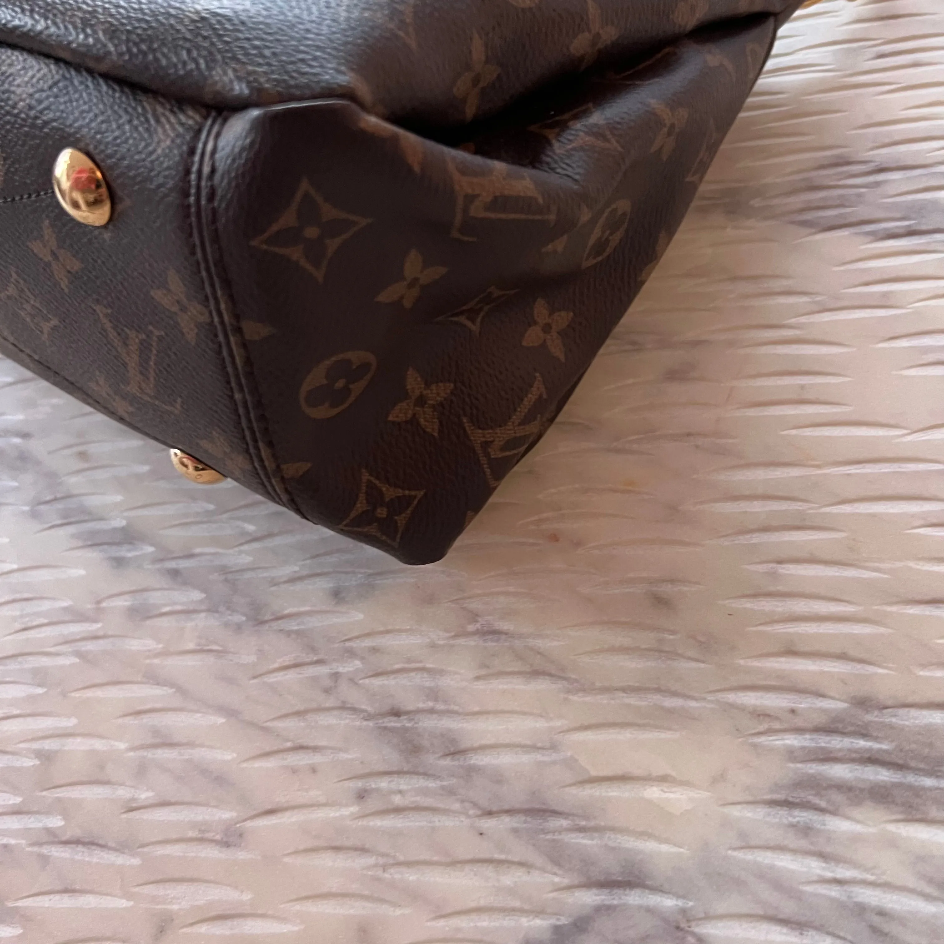 Louis Vuitton Pallas Bag